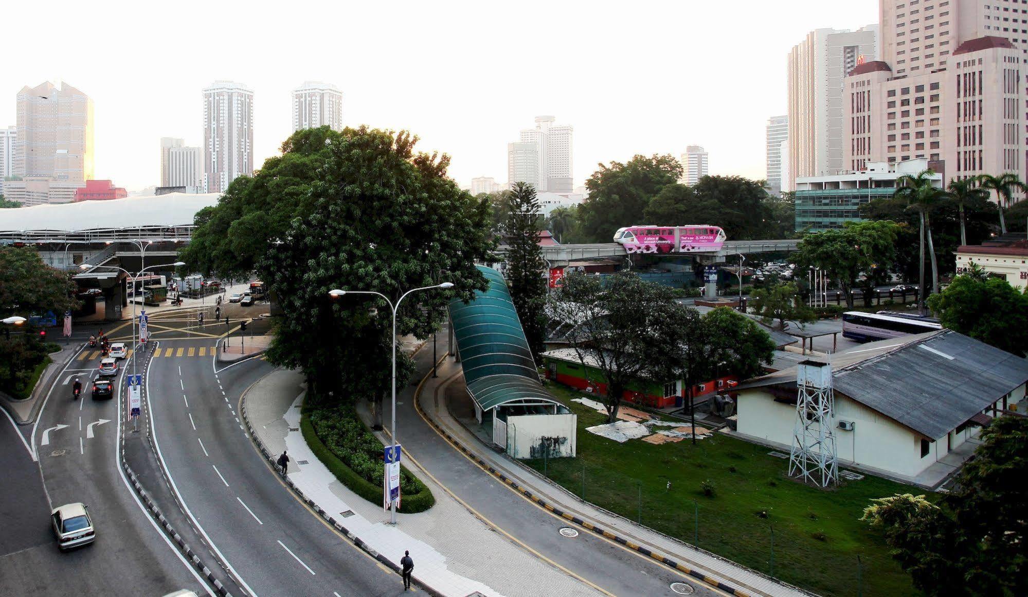 Crossroads Hotel Kuala Lumpur Exterior photo